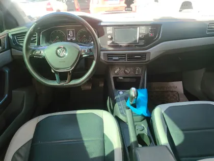 VOLKSWAGEN POLO 1.0 200 TSI COMFORTLINE AUTOMÁTICO