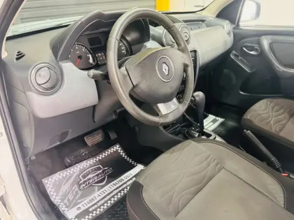 RENAULT DUSTER 2.0 DYNAMIQUE 4X2 16V FLEX 4P AUTOMÁTICO